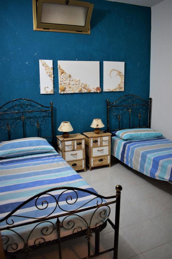 아르바탁스 Un Po Di Relax A Pochi Passi Dal Mare! 아파트 외부 사진