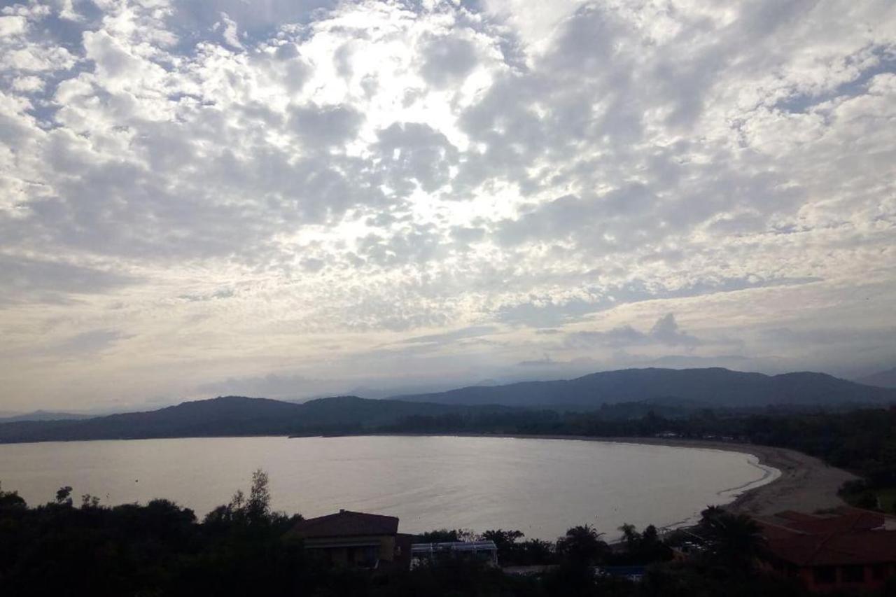 아르바탁스 Un Po Di Relax A Pochi Passi Dal Mare! 아파트 외부 사진