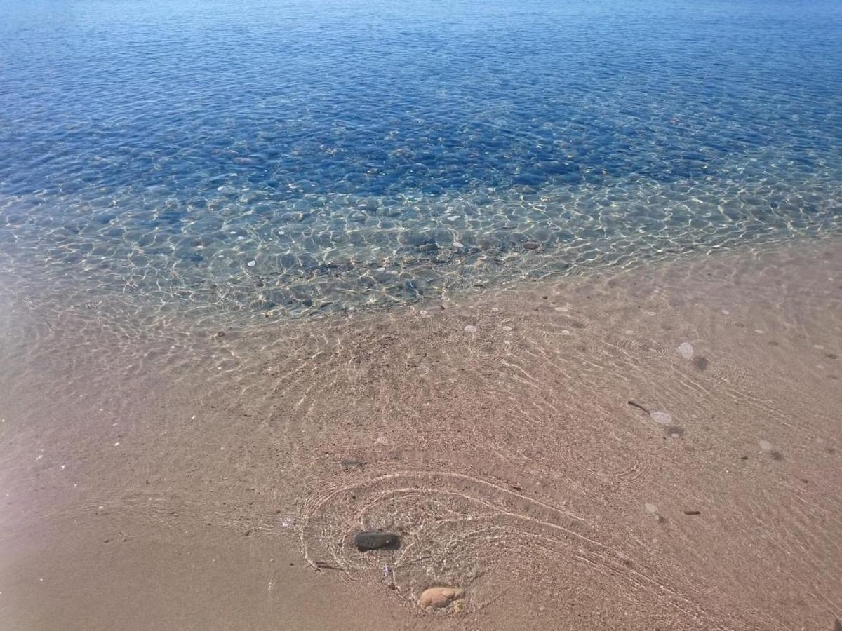 아르바탁스 Un Po Di Relax A Pochi Passi Dal Mare! 아파트 외부 사진